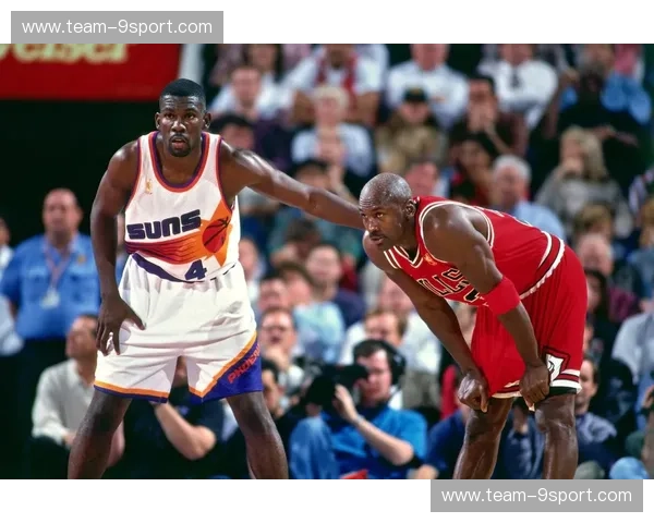 跨越时空的德州硝烟：马刺vs小牛直播，谁才是新时代的西南王？